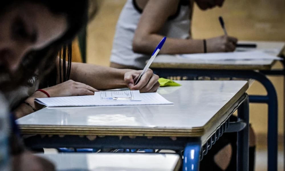 Πανελλαδικές Εξετάσεις: Συνεχίζονται με Βιολογία και Κοινωνιολογία για τα Γενικά Λύκεια